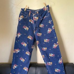 Vintage High Waisted authenic Guess Jeans
